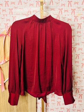 Who What Wear Crimson Red Balloon Long-Sleeve High-Neck Tie Back Blouse Fem M